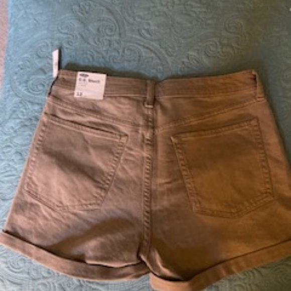 Shorts - Picture 2 of 2